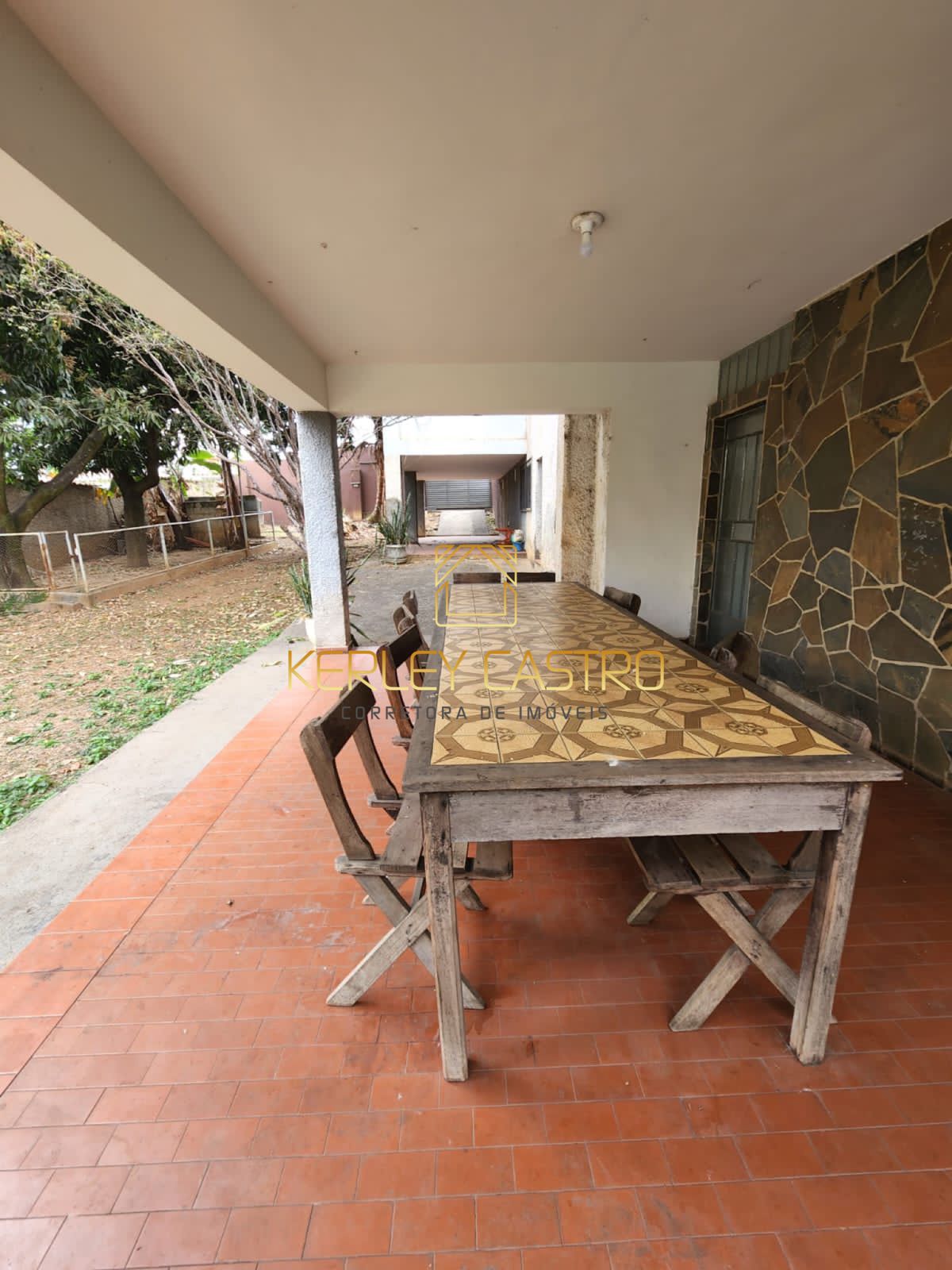 CASA COMERCIAL NO BAIRRO CHÁCARA DO PAIVA, EM SETE LAGOAS-MG. 